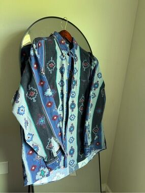 Vintage men’s Aztec button down XL
